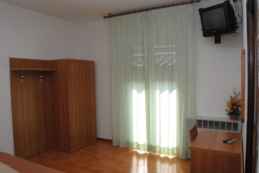 Albergo "Da Mario" Pianoro Bilik gambar