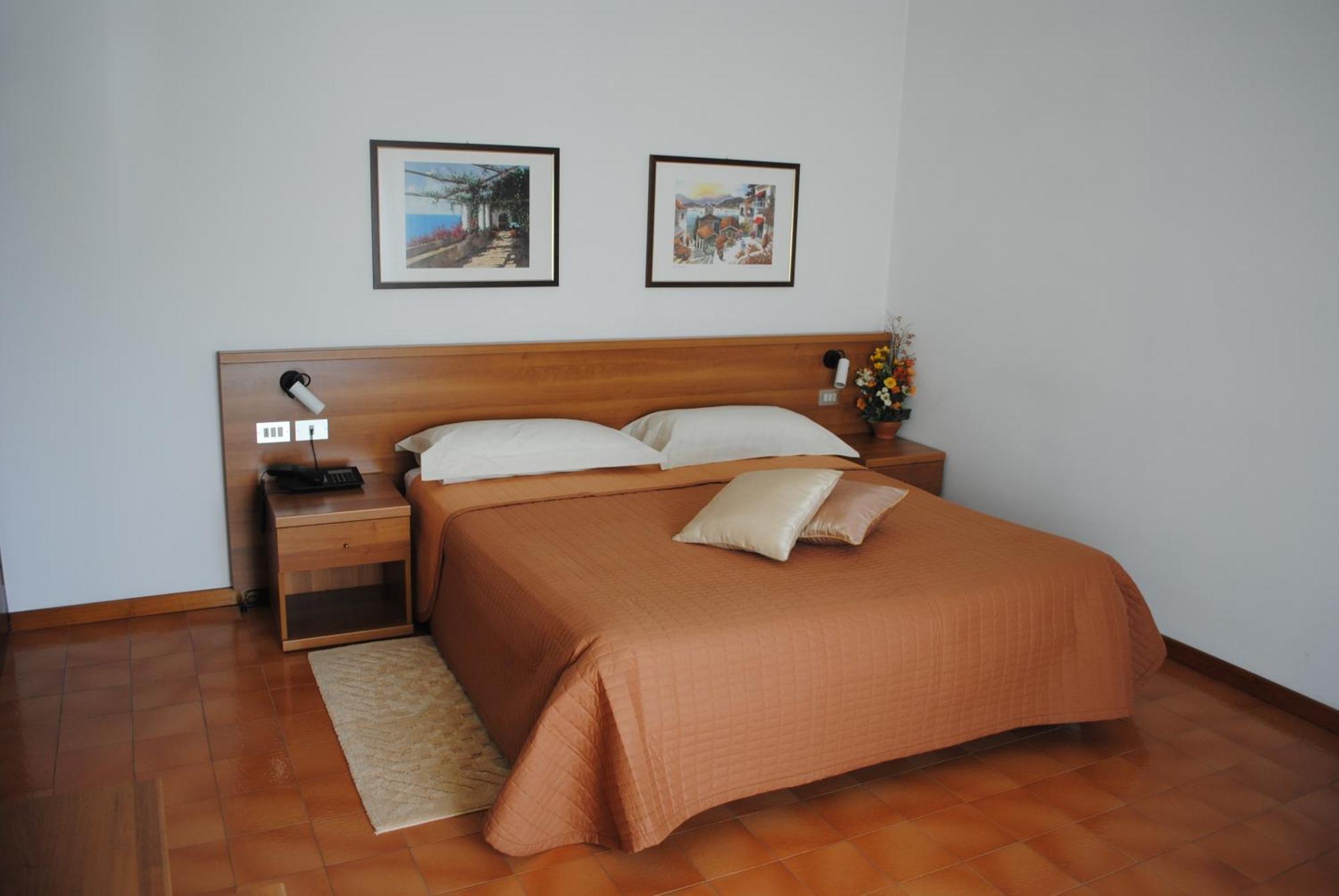 Albergo "Da Mario" Pianoro Luaran gambar